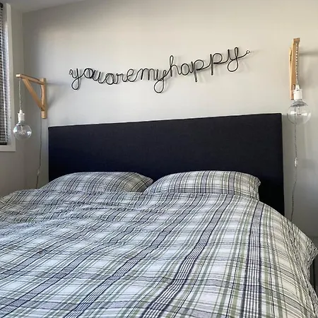 16 Apartment *