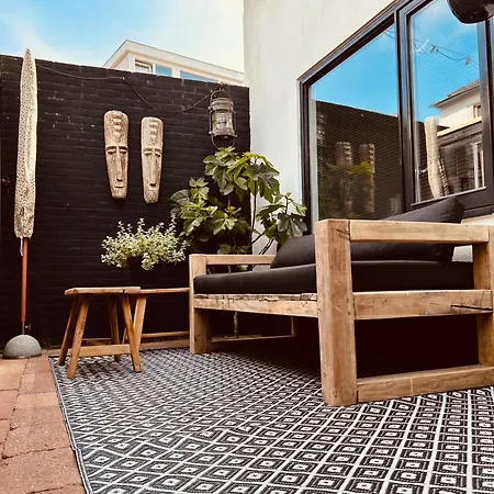 Apartment 16 *